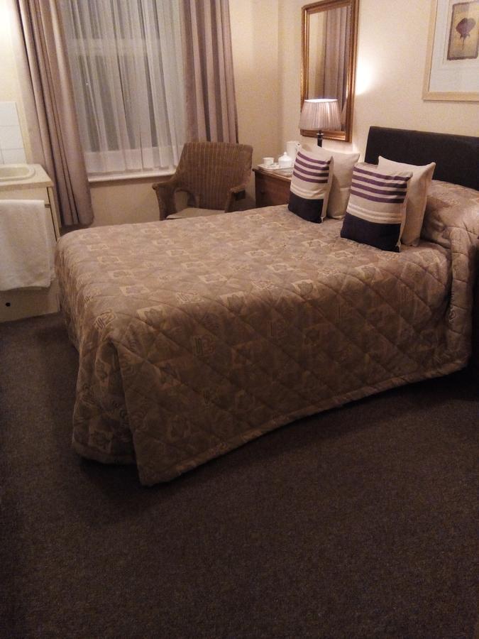 The Newark Hotel Bournemouth Room photo